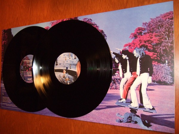 Van der Graaf Generator: Pawn Hearts